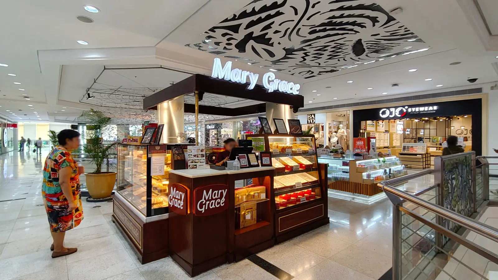 MARY GRACE in Gateway Mall